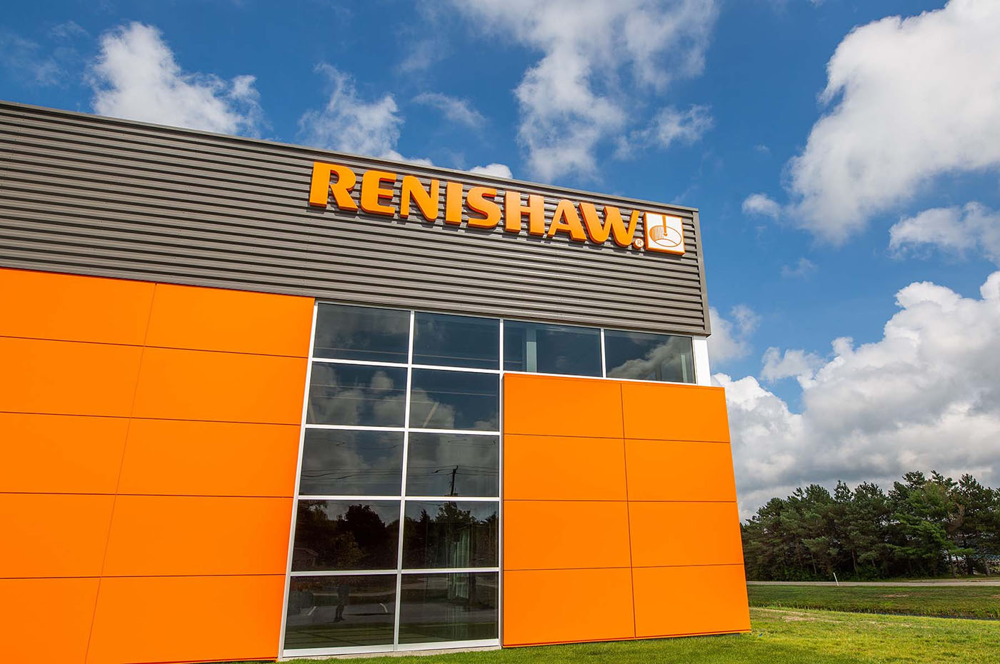 Renishaw &mdash; main facility interior